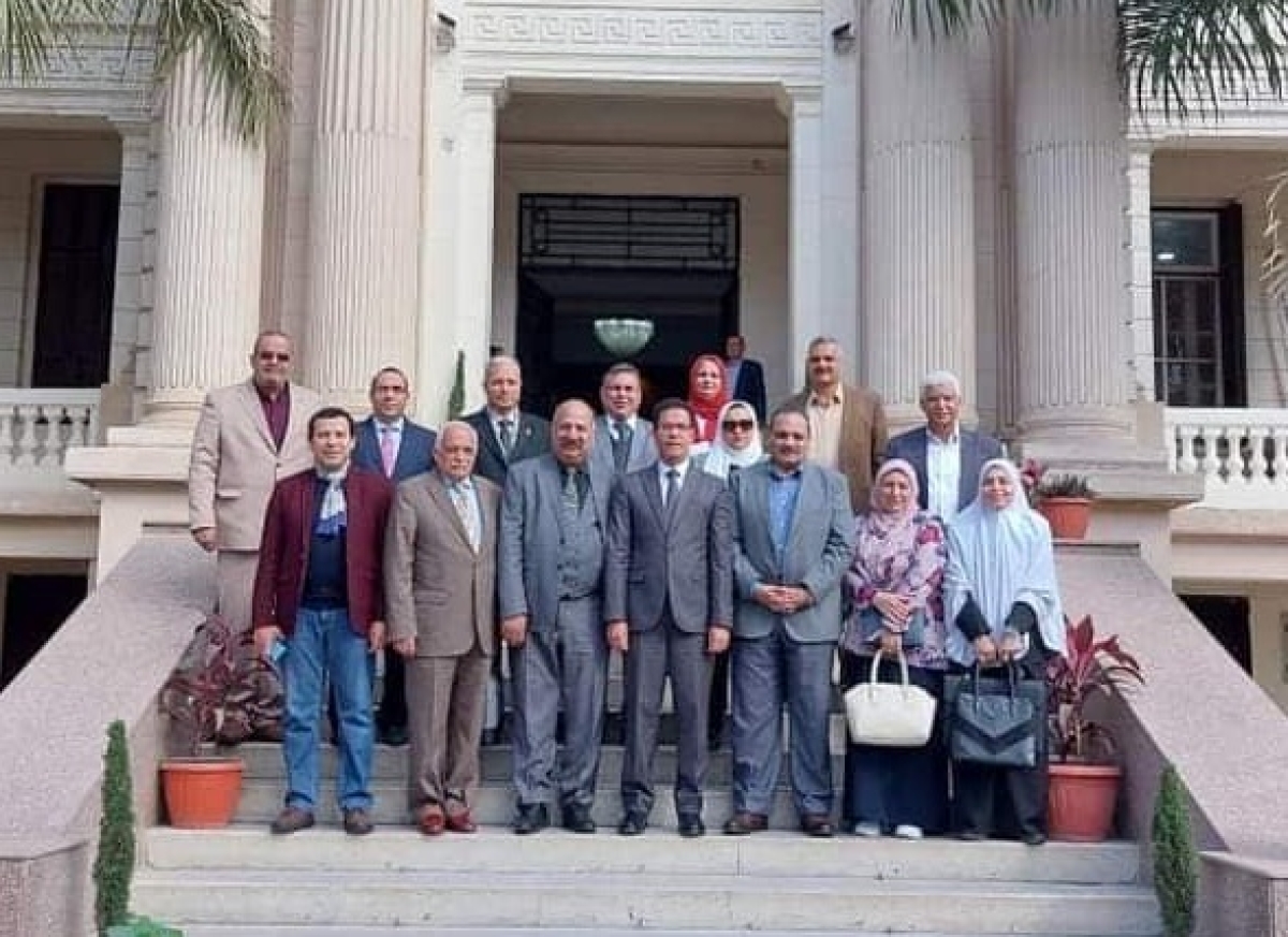 التقدم للبرامج الجديدة